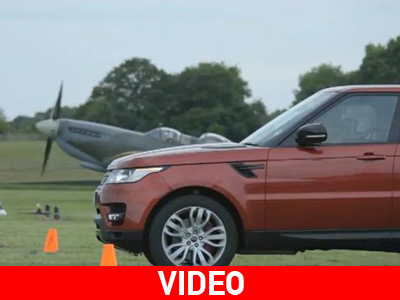 Tο Range Rover Sport απέναντι στο Spitfire!